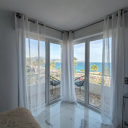 Beach Front, Superbe Appartement Pour 4 Personnes Nice Exterior photo