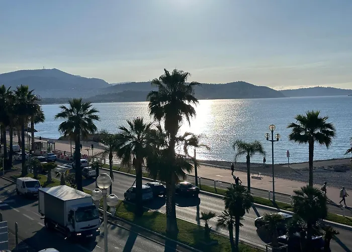 Beach Front, Superbe Appartement Pour 4 Personnes