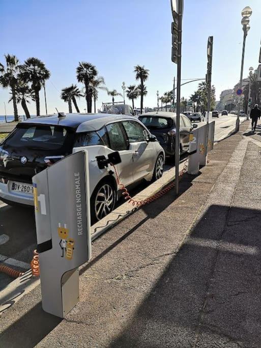 Front, Superbe Pour 4 Personnes Nizza