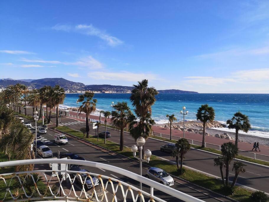 Front, Superbe Pour 4 Personnes * Nizza