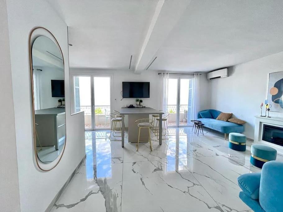 Front, Superbe Pour 4 Personnes * Nizza