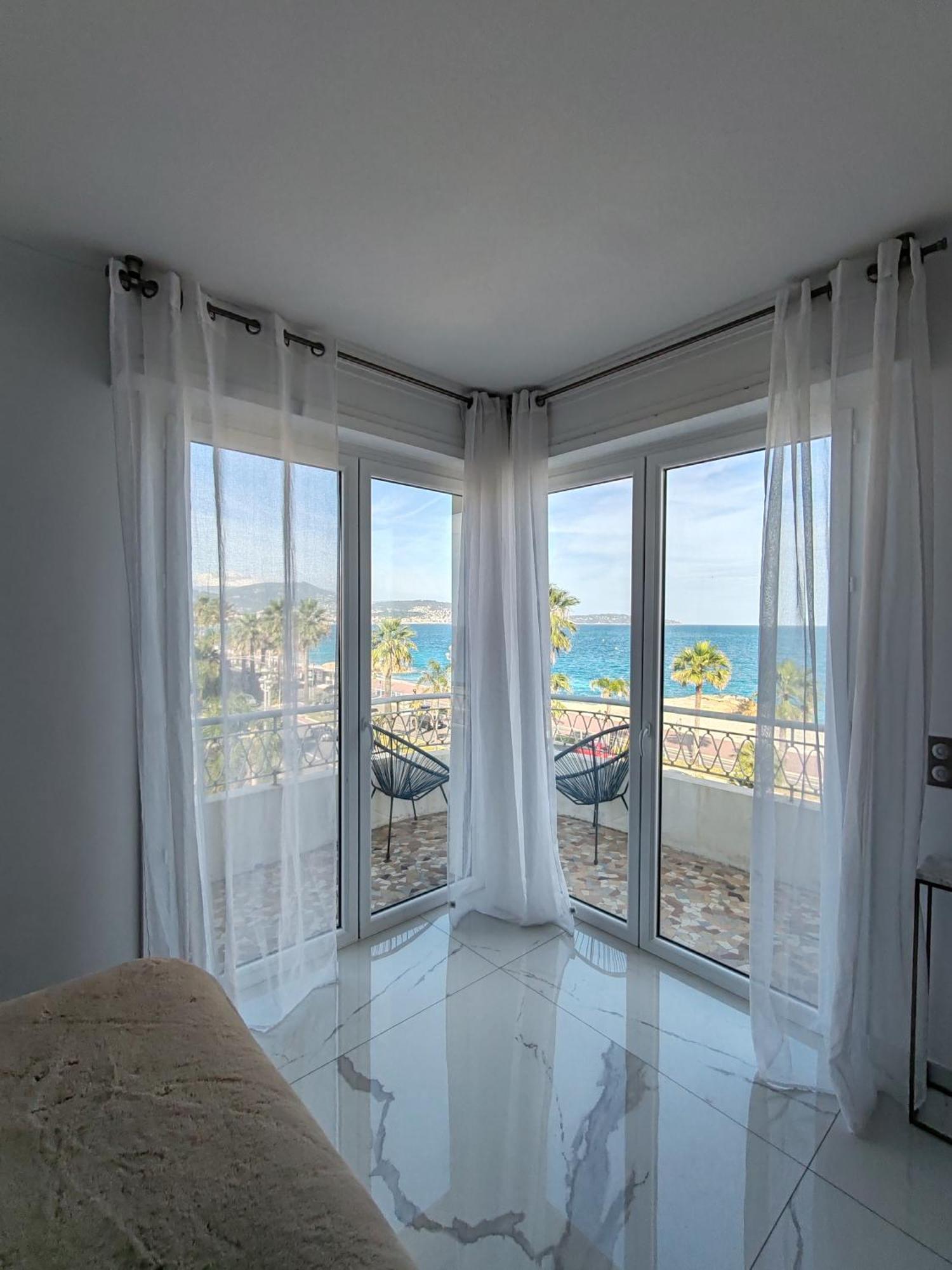 Apartment Front, Superbe Pour 4 Personnes Nizza